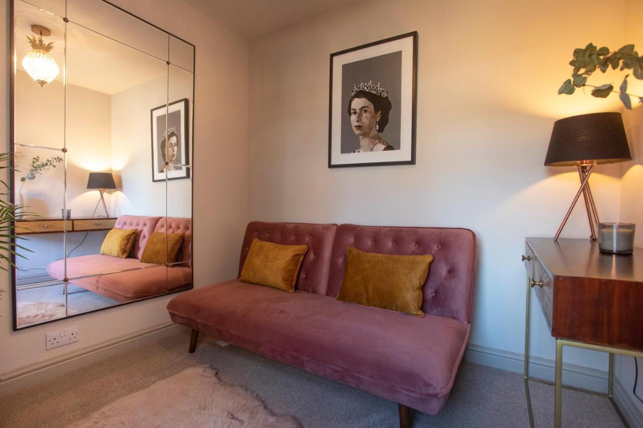 Stunning Warwick Victorian Townhouse - Beautifully Renovated, Free Parking - 5 Min Walk To Warwick Castle & Historic Town Centre - Perfect Uk Break And Base For Exploring Cotswolds Villa Екстериор снимка