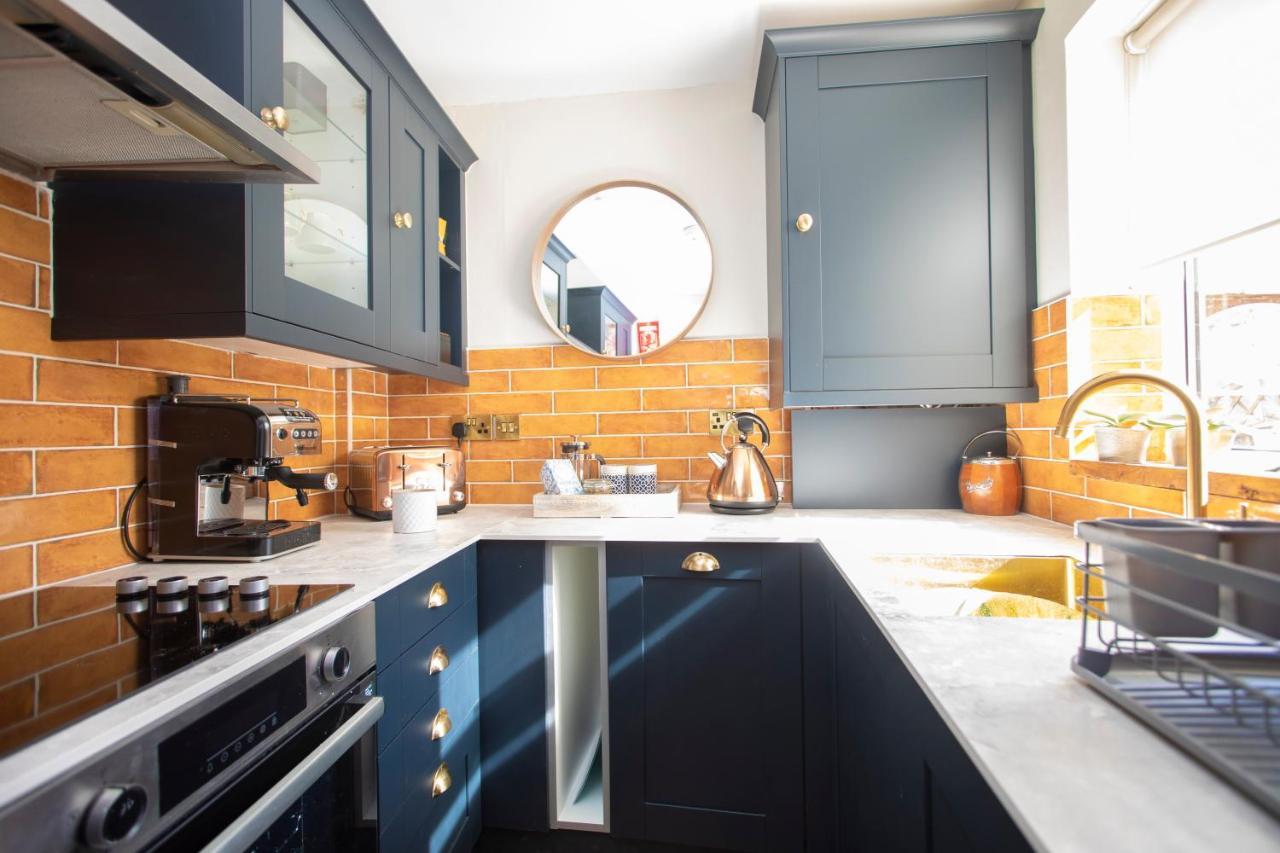 Stunning Warwick Victorian Townhouse - Beautifully Renovated, Free Parking - 5 Min Walk To Warwick Castle & Historic Town Centre - Perfect Uk Break And Base For Exploring Cotswolds Villa Екстериор снимка